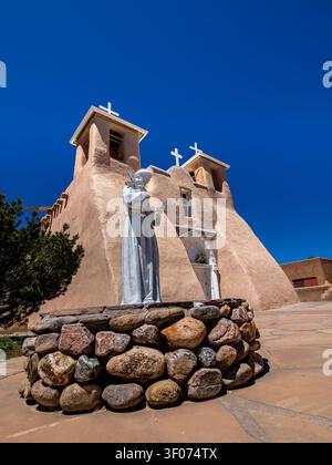 Eine Statue von San Francisco in der San Francisco de Asis Kirche in Rancho de Taos, New Mexico de Asis Kirche in Rancho de Taos Stockfoto