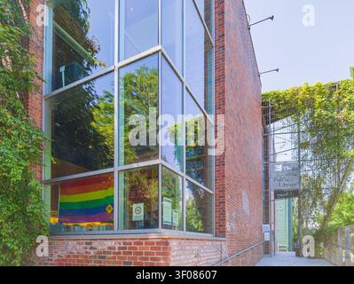 Washington State, USA, 27. Juni 2026 - Moderne Backstein- und Glasarchitektur der Seattle Public Library im US-Bundesstaat Washington Stockfoto