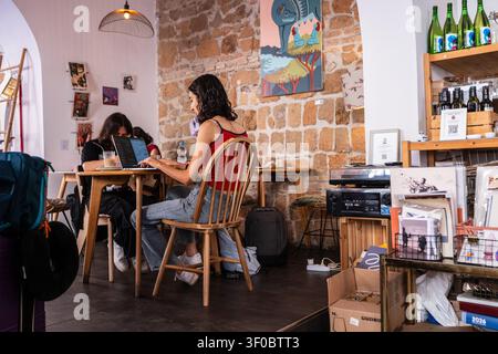 Innenraum des Materia Cafe in Rom, Italien Stockfoto