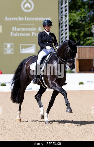 Deutsches Spring- und Dressur-Derby 2026 am 15.05.26 in Hamburg, 405 WERTH Isabell (GER), Wendy de Fontaine Stockfoto