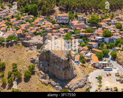 Luftaufnahme des mittelalterlichen Dorfes Chora auf der Insel Samothraki Griechenland Stockfoto