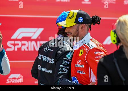 Vereinigtes Königreich, Silverstone, 2. Juli 2026, Kimi Antonelli, Lewis Hamilton, Mercedes, Ferrari, während des F1-Medientages, Copyright Marco Talluto Stockfoto