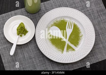 Hochwertiges grünes Matcha-Teepulver für traditionelles Backen und Getränke Stockfoto