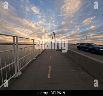 Arthur-Ravenel-Brücke Charleston South Carolina Sonnenuntergang Stockfoto