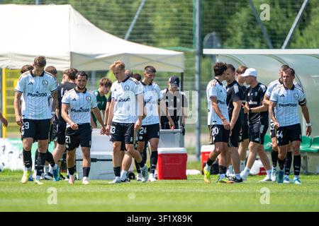 Spieler von Legia während eines Freundschaftsspiels zwischen Legia Warszawa und Radomiak Radom (Kazimierz Koper / Ball Raw Images) Stockfoto