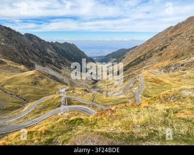 Panoramische Transfagarasan-Hochstraße in Rumänien. Konzept von malerischer Bergreise Stockfoto