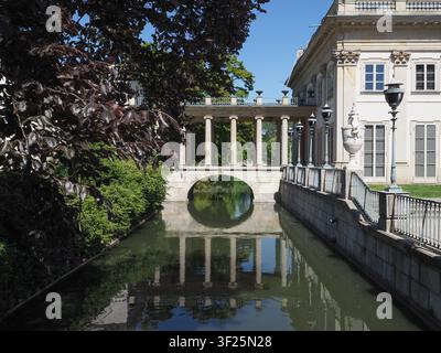 Palac Na Wyspie Übersetzung Palast auf der Insel auch Palac Lazienkowski Übersetzung Bäderpalast im Lazienki-Park in Warschau, Polen Stockfoto