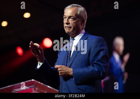 London, UK. 17. Jul 2026. Abgebildet: Reform UK-Führer Nigel Farage spricht auf der CPAC Great Britain 2026-Veranstaltung im Intercontinental London - The O2. Credit: Justin Ng/Alamy Live News Stockfoto