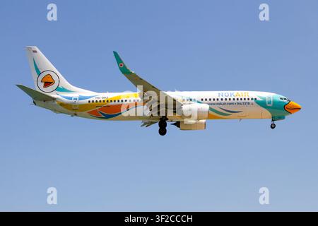 Eine Nok Air Boeing 737-800 landet am Flughafen Phuket Int'l. Nok Air ist eine Billigfluggesellschaft, die in Thailand von der Hauptstadt Bangkok aus zu mehreren Flughäfen in ganz Thailand und zu einigen Zielen in China, Indien, Myanmar und Vietnam fliegt. (Foto von Fabrizio Gandolfo / SOPA Images/Sipa USA) Stockfoto
