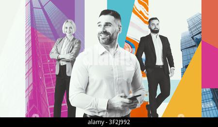 Selbstbewusster männlicher Geschäftsmann lächelt und benutzt Smartphone im modernen Büro, Geschäftskonzept Stockfoto