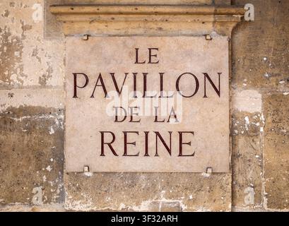 La Pavillon de la Reine Place Des Vosges Paris Frankreich Stockfoto