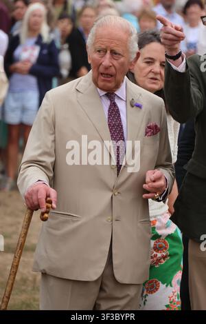 König Charles III., Patron der Royal Horticultural Society (RHS), und Königin Camilla kommen zu einem Besuch der RHS Sandringham Flower Show an, die in diesem Jahr zum ersten Mal auf dem Sandringham-Anwesen in Norfolk stattfindet. Bilddatum: Mittwoch, 22. Juli 2026 Stockfoto