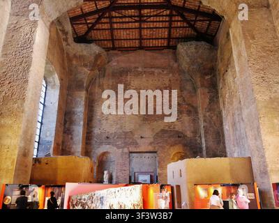 Innenraum der Bäder des Diokletian/Terme di Diocleziano, Rom, Lazio, Italien, April 2024 Stockfoto