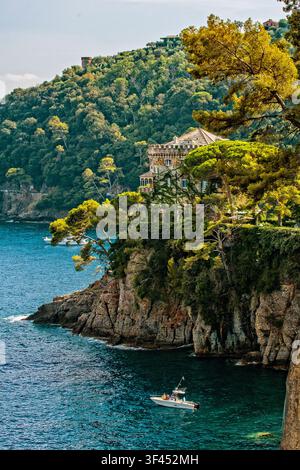 Italien Ligurien Portofino Naturpark Santa Margherita Ligure Blick von Abbazia La Cervara Blick auf die Küste von Portofino Berg Stockfoto