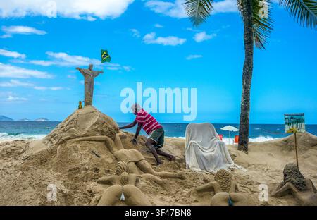 Brasilien, Rio De Janeiro, Sand Skulpturen in Copacabana-Strand Stockfoto