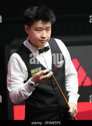 Shanghai, China. 30. Juli 2026. Zhao Xintong reagiert während des Viertelfinalspiels zwischen Zhao Xintong aus China und Neil Robertson aus Australien beim World Snooker Shanghai Masters 2026 in Shanghai, Ostchina, am 30. Juli 2026. Credit: Ding Ting/Xinhua/Alamy Live News Stockfoto
