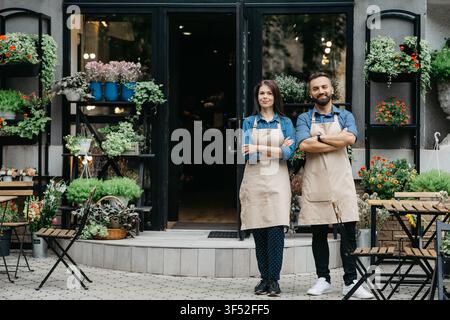 Kreative Arbeit im Blumengeschäft und im Öko-Café in der Stadt Stockfoto