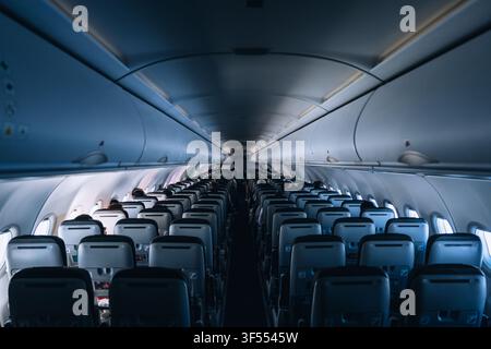 Breitwinklige Ansicht eines Flugzeuginnenraums Stockfoto