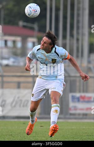 Frosinone, Lazio. 01. Aug., 2026. Ilario Monterisi von Frosinone während des Freundschaftsspiels zwischen Frosinone und Benevento im Manlio Scopigno-Stadion in Rieti, Italien, am 01. August 2026. Credit: massimo insabato/Alamy Live News Stockfoto