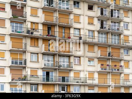 Nahaufnahme eines Wohnhauses in Troyes, Frankreich Stockfoto