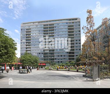 1. Stock, Freiluftinnenhof am Cardinal Place, London SW1. Neue Einkaufszentrums- und Büroentwicklung in der Nähe des Bahnhofs Victoria Station. Stockfoto
