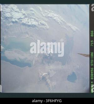 Das Aralsee in Kasachstan, fotografiert vom Space Shuttle Atlantis während der STS-106-Mission. Stockfoto