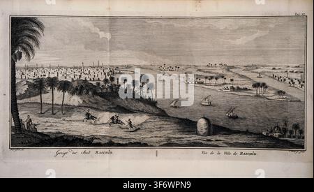 Panoramablick auf Rosetta - Rashid - Stadt und den Nil, mit Menschen zu Pferd, Palmen und traditionellen Segelbooten entlang der historischen ägyptischen Landschaft. Aus Voyage en Arabie et en d'autres pays circonvoisins von Niebuhr, Carsten, 1733-1815 [Reisen in Arabien und anderen umliegenden Ländern von Carsten Niebuhr, 1733-1815] Veröffentlichungsdatum 1776 Stockfoto