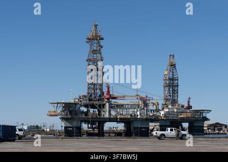Eine Ölbohrplattform im Hafen von Galveston in Galveston, Texas, USA Stockfoto