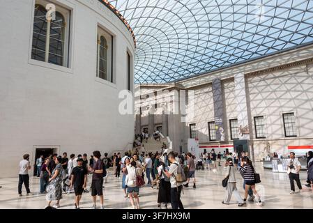 Innenansicht der Großen Halle des Britischen Museums, London, UK Stockfoto