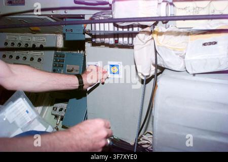 Formaldehyd-Monitor-Bereichsdosimeter, die während der STS-084-Mission des Space-Shuttle-Programms in der Mir-Raumstation platziert wurden. Stockfoto