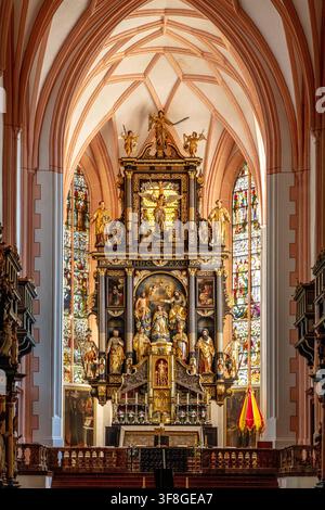 Innendetails der Basilika St. Michael – bekannt für die HochzeitsSzene aus „The Sound of Music“, Mondsee, Österreich Stockfoto