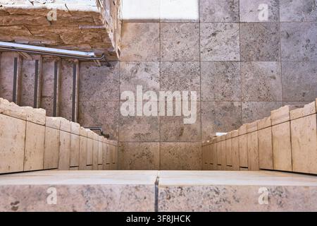 Getty Center Steintreppe und strukturierte Wände von oben Stockfoto
