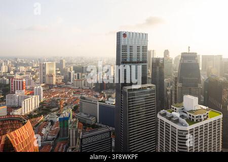 Luftaufnahme des Tanjong Pagar Centre in Singapur mit Blick über die Stadtlandschaft und Büros mit Skyline Stockfoto
