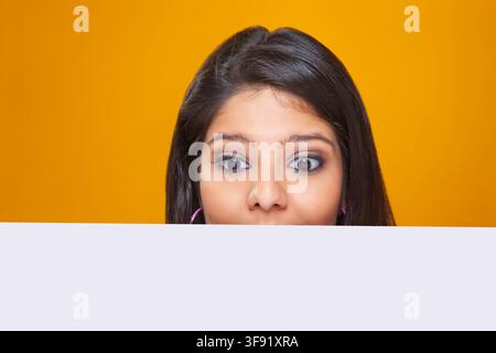 Porträt einer jungen Frau Stockfoto