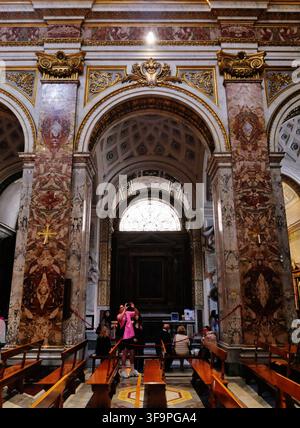 Kirchenraum der Kirche San Luigi dei Francesi, Rom, Lazio, Italien, April 2024 Stockfoto