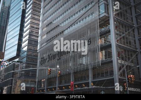 Ansicht der Außenfassade des New York Times Building in New York City, New York, USA Stockfoto