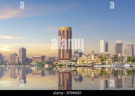 Wunderschöner Blick auf die Insel Gezira im Nil, Zentrum von Kairo, Ägypten Stockfoto