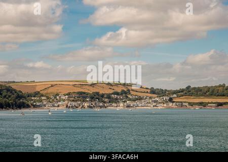 Die Zwillingsstranddörfer Cawsand (l) und Kingsand (r) auf der Rame-Halbinsel in der Nähe von Plymouth, Cornwall, UK Stockfoto