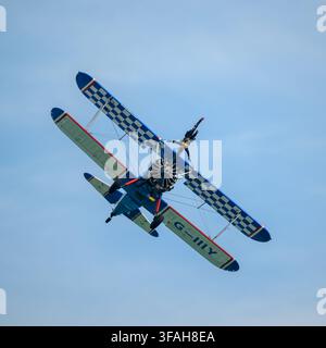 Nahaufnahme der Aerosuperbatics Wing Walkers auf der Airbourne-Luftshow 2026, Eastbourne Stockfoto