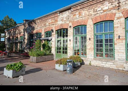 F-Hoone-Restaurant in Telliskivi Creative City (ehemaliges Industriegebiet), Tallinn, Estland Stockfoto