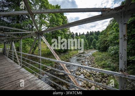 Spindleruv Mlyn, Tschechische Republik. 21. Aug., 2026. Niedriger Wasserstand der Elbe in Spindleruv Mlyn, Region Trutnov, Tschechische Republik, während der aktuellen Dürre, am 21. August 2026. Credit: David Tanecek/CTK Photo/Alamy Live News Stockfoto