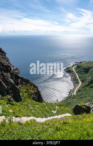 Küstenansicht von Sherpastien auf Reinebringen in Lofoten, Norwegen Stockfoto