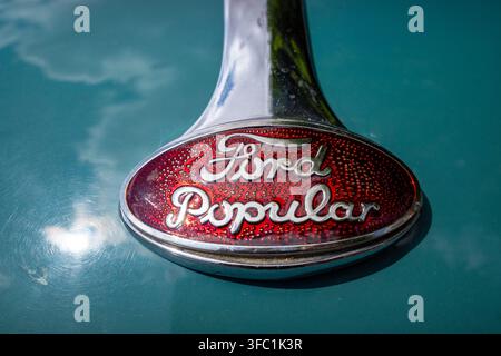 Ford Popular-Autoemblem Stockfoto