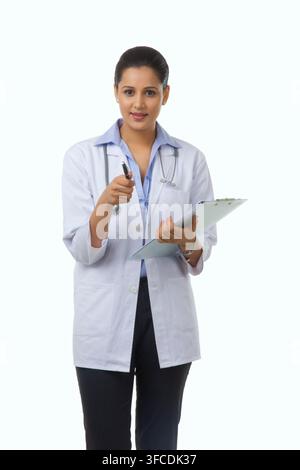 Porträt der Ärztin gestikulieren Stockfoto