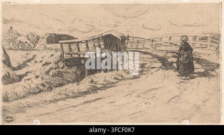 Landstraße mit Brücke, Druck, Eine hölzerne Brücke in einer Landschaft mit Heuschobern. Links ein Heuwagen, gezogen von zwei Pferden. Rechts eine wandernde Bauersfrau. Werkstattstempel: 'ATELIER P. DUPONT', Grafiker: Pieter Dupont, Niederlande, 1895-01, Papier, Zinkätzung, Tiefdrucktechnik, Höhe 156 mm x Breite 283 mm, Heuwagen, Brücke, Gehweg - AA - weibliche menschliche Figur. Eine breite monochromatische Skizze einer ländlichen Szene zeigt eine abgenutzte hölzerne Brücken- oder Zaunstruktur, die sich über eine grasbewachsene, unebene Landschaft erstreckt, mit einem Pfad, der darauf zuführt. Eine einsame Frau in einem langen dunklen Kleid und Schal Stockfoto