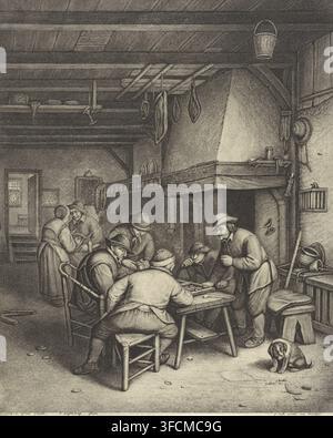 Bauerninterieur mit Tric-Trac-Spielern, Druck, Bauern, die Tric-Trac oder Backgammon an einem Tisch am Kamin spielen. Rechts im Vordergrund ein Hund. Im Hintergrund ein Mann und eine Frau., Druckgrafiker: Jonas Suyderhoef, Haarlem, nach einem Gemälde von Adriaen van Ostade, Verleger: Gerard Valck, Amsterdam, 1670 - 1726, unbekannt, Privilegiengeber, Papier, Radierung, Höhe 340 mm x Breite 274 mm, Hund, Pfeife, Tabak, Backgammon, Tric-Trac, offener Kamin, Feuerstelle., Ein überfülltes Interieur eines rustikalen Raums mit freiliegenden Holzbalken und einem großen Kamin mit Haube, mehrere Personen, die sich um einen Holztisch versammelt haben Stockfoto