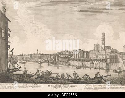 Spiaggia del Tevere verso la Bocca della Verita, Vuë du Tybre vis-a-vis la Bouche de la Verité, Blick auf den Tiber in Rom, Druck, mit dem Tempel der Vesta und der Santa Maria in Cosmedin rechts, nach einem Druck von Giuseppe Vasi, Verlag: Bouchard & JJ Gravier, J. (möglicherweise), gewidmet an: Nicolo Bielke, 1760 - nach ca. 1789, Giuseppe Vasi, Radierer, nach Druck von, Papier, Radierung, Stich, Höhe 396 mm x Breite 545 mm, Stadtansicht, Stadtpanorama, Silhouette der Stadt, Fluss, Kirche (Außenansicht), Rom, Santa Maria in Cosmedin, Tempel der Vesta (Rom). Eine weitläufige Flussuferszene, die zeigt Stockfoto
