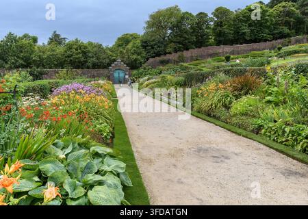 Viktorianischer ummauerter Garten bei Kylemore Abbey, Connemara, Irland, Europa Stockfoto