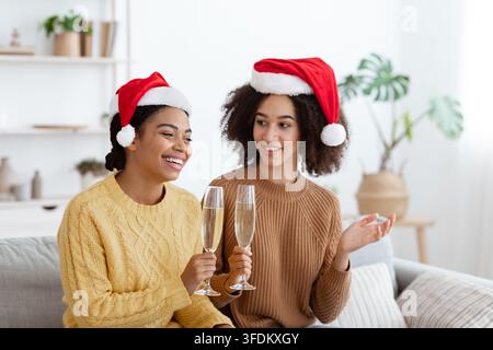 Viel Spaß zusammen während Weihnachten und Neujahr Stockfoto