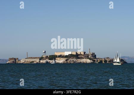 Wahrzeichen der Insel Alcatraz, Ort des verlassenen ehemaligen Bundesgefängnisses in der Bucht von San Francisco, Nordkalifornien. Stockfoto
